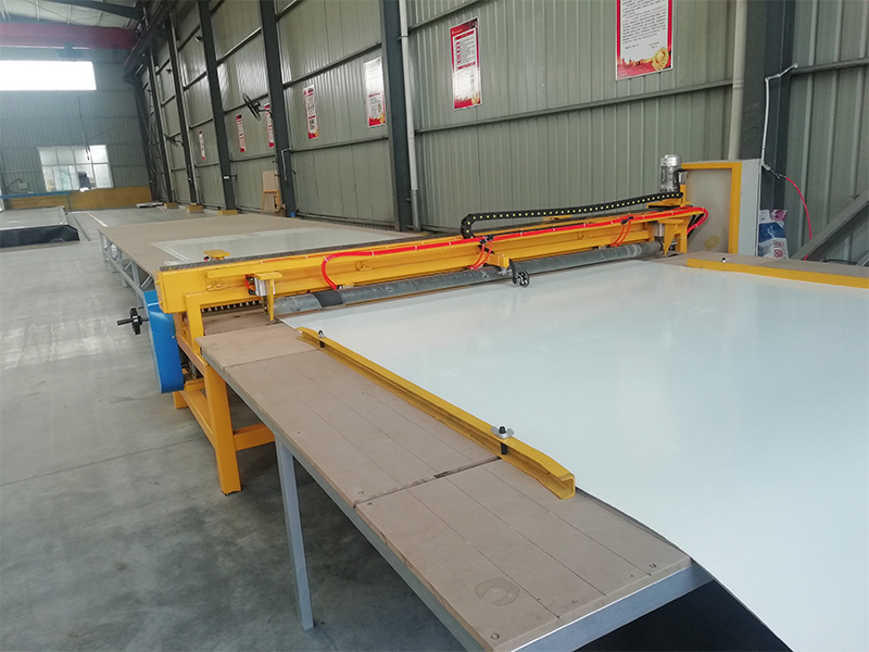 全自动滚动剪板机.jpg