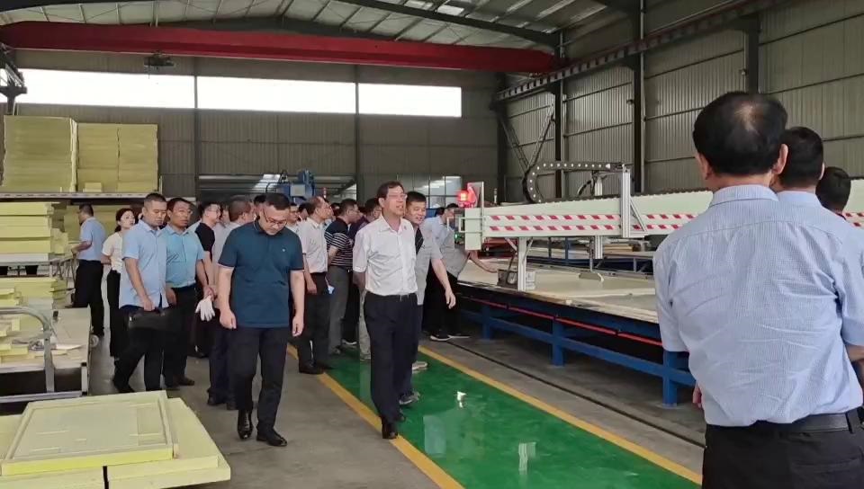 中车集团领导到厂参观考察